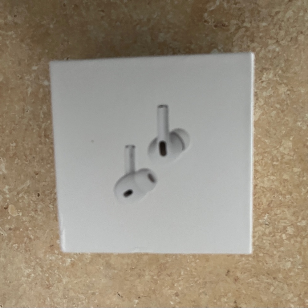 Wireless Earbuds in White